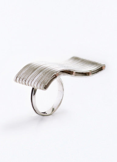 Curved Ring